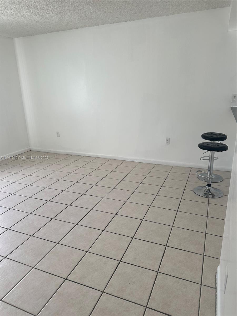 SUNRISE GARDENS CONDO - Residential Lease