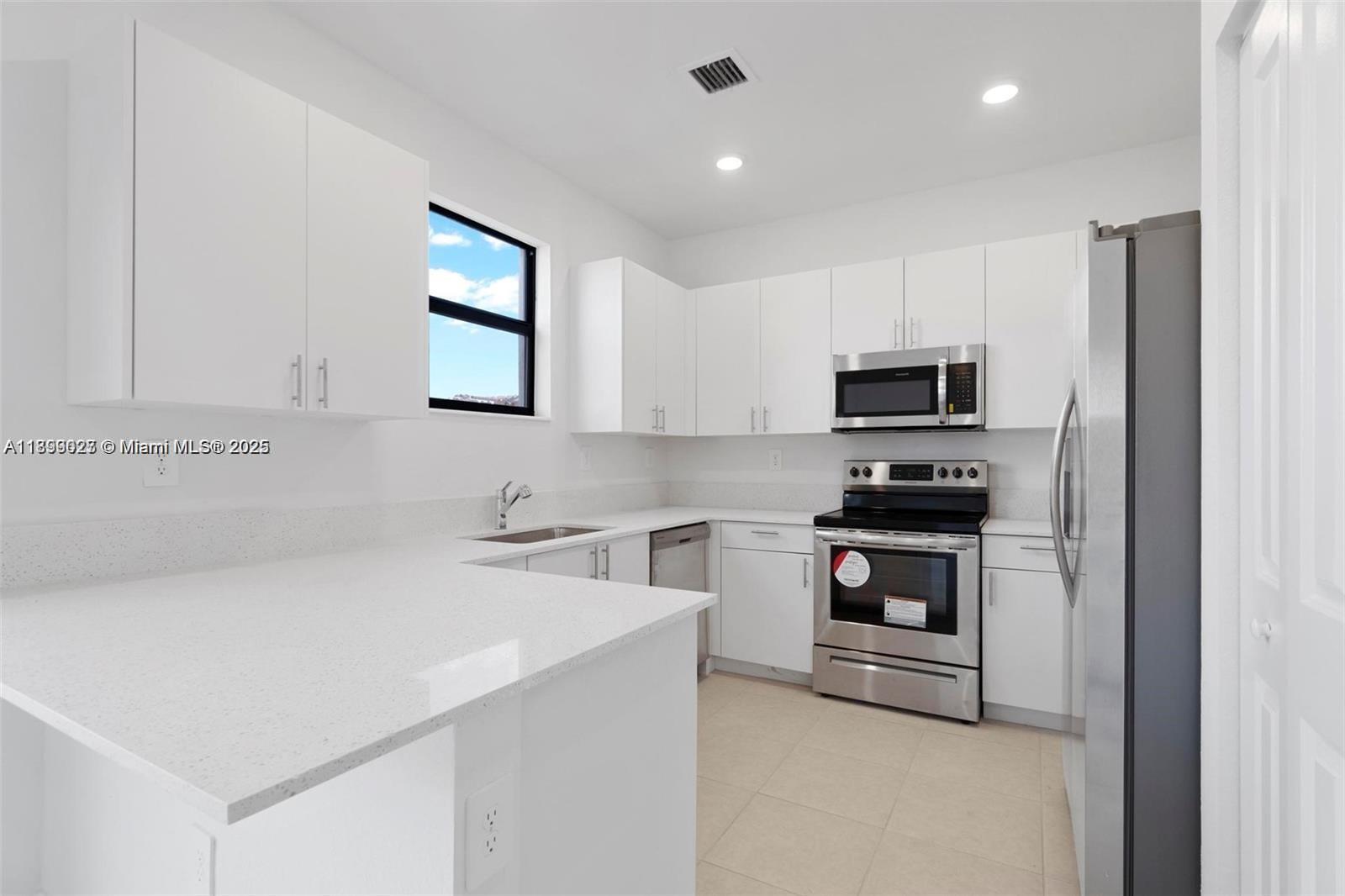 SILVER PALM RESIDENTIAL H - Residential