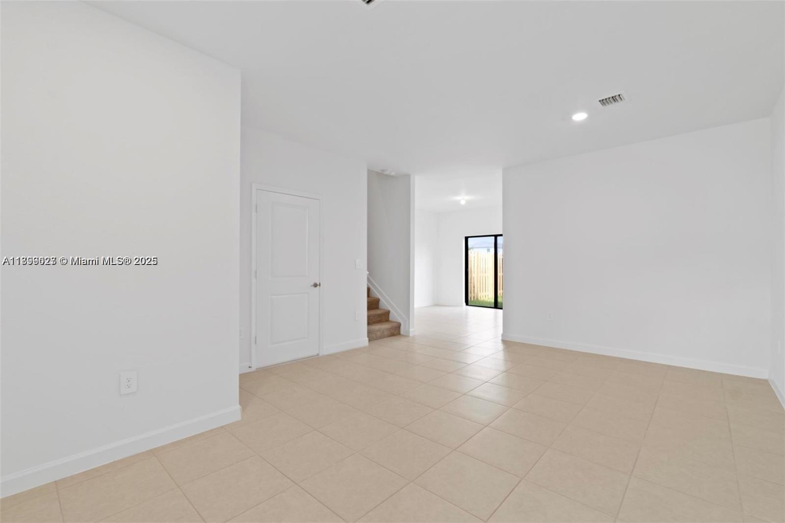SILVER PALM RESIDENTIAL H - Residential