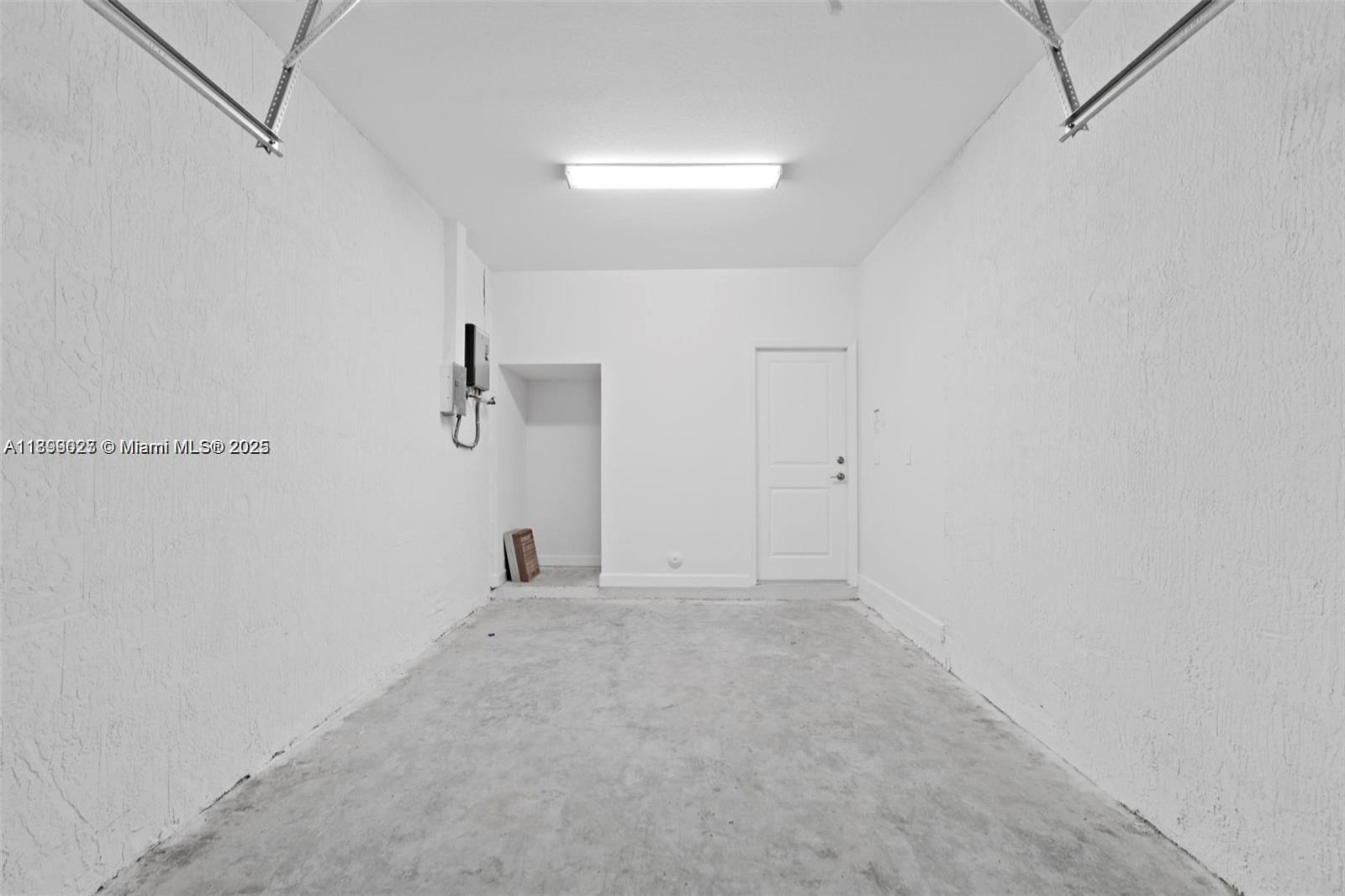 SILVER PALM RESIDENTIAL H - Residential