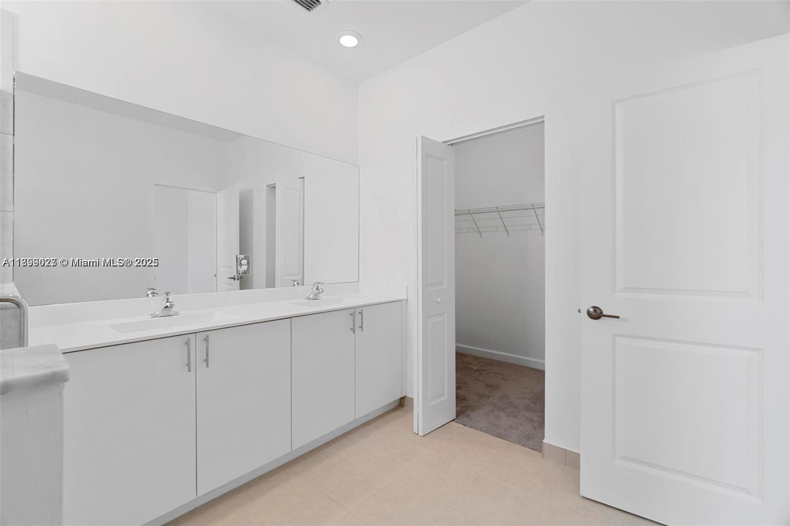SILVER PALM RESIDENTIAL H - Residential