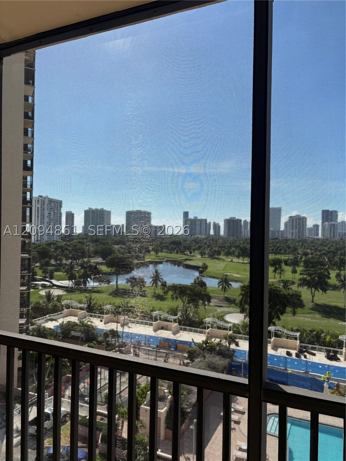 20301 W Country Club Dr 1025