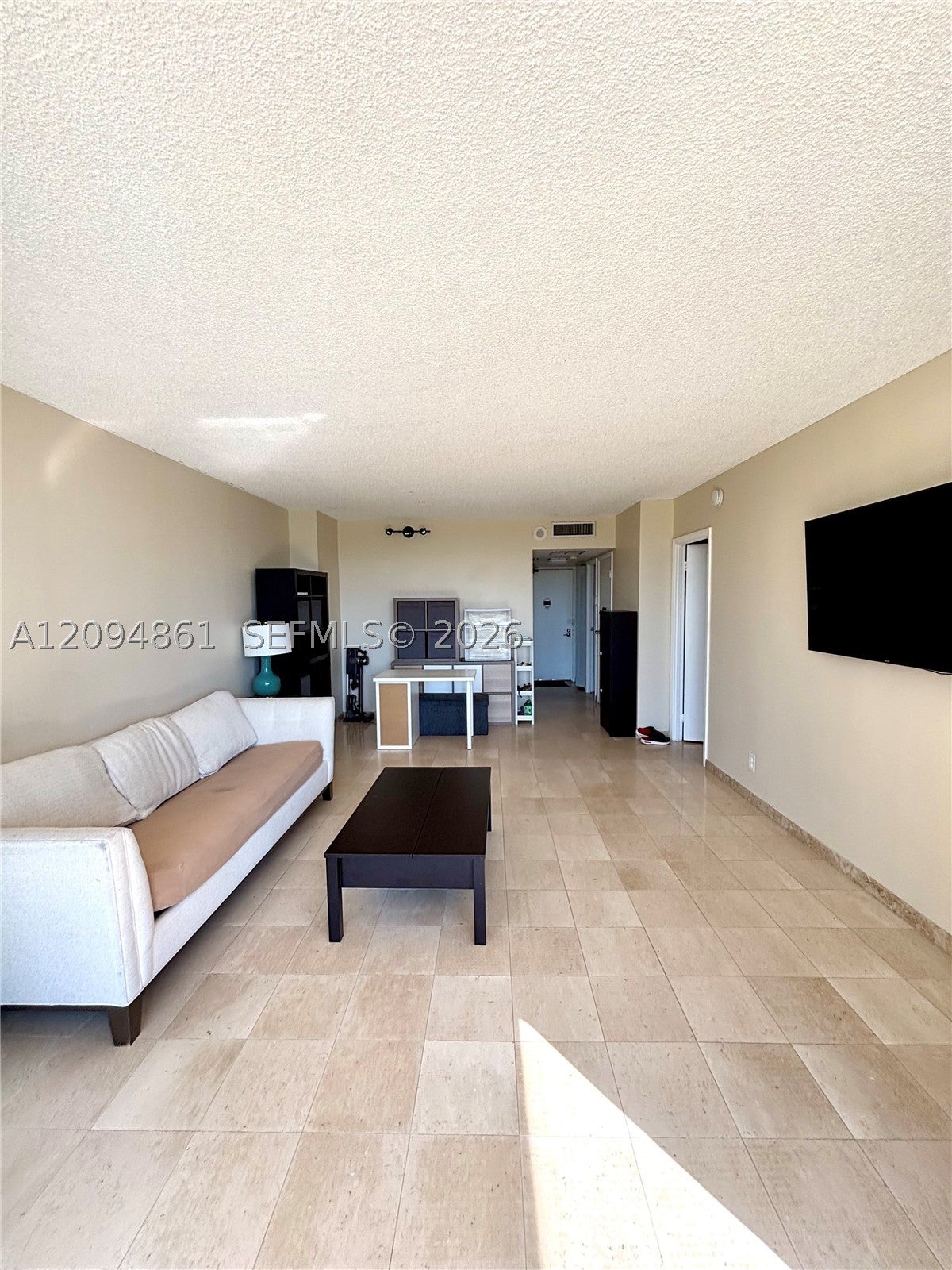 20301 W Country Club Dr 1025
