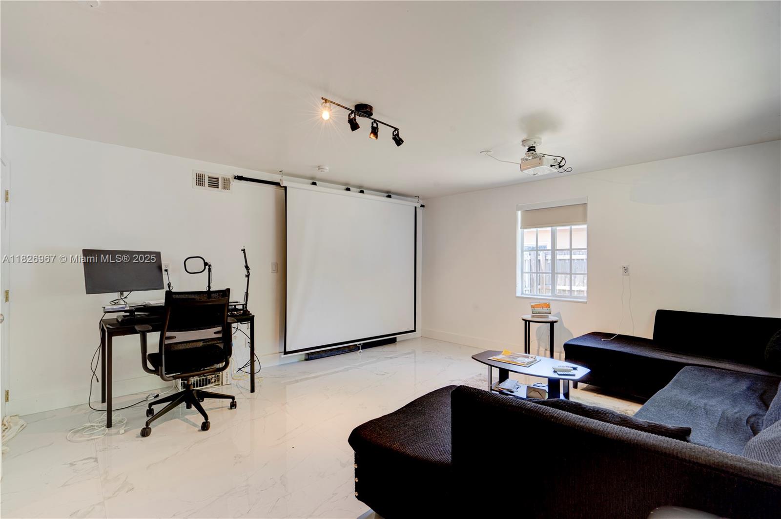 NICHOLS HEIGHTS ADDN - Residential