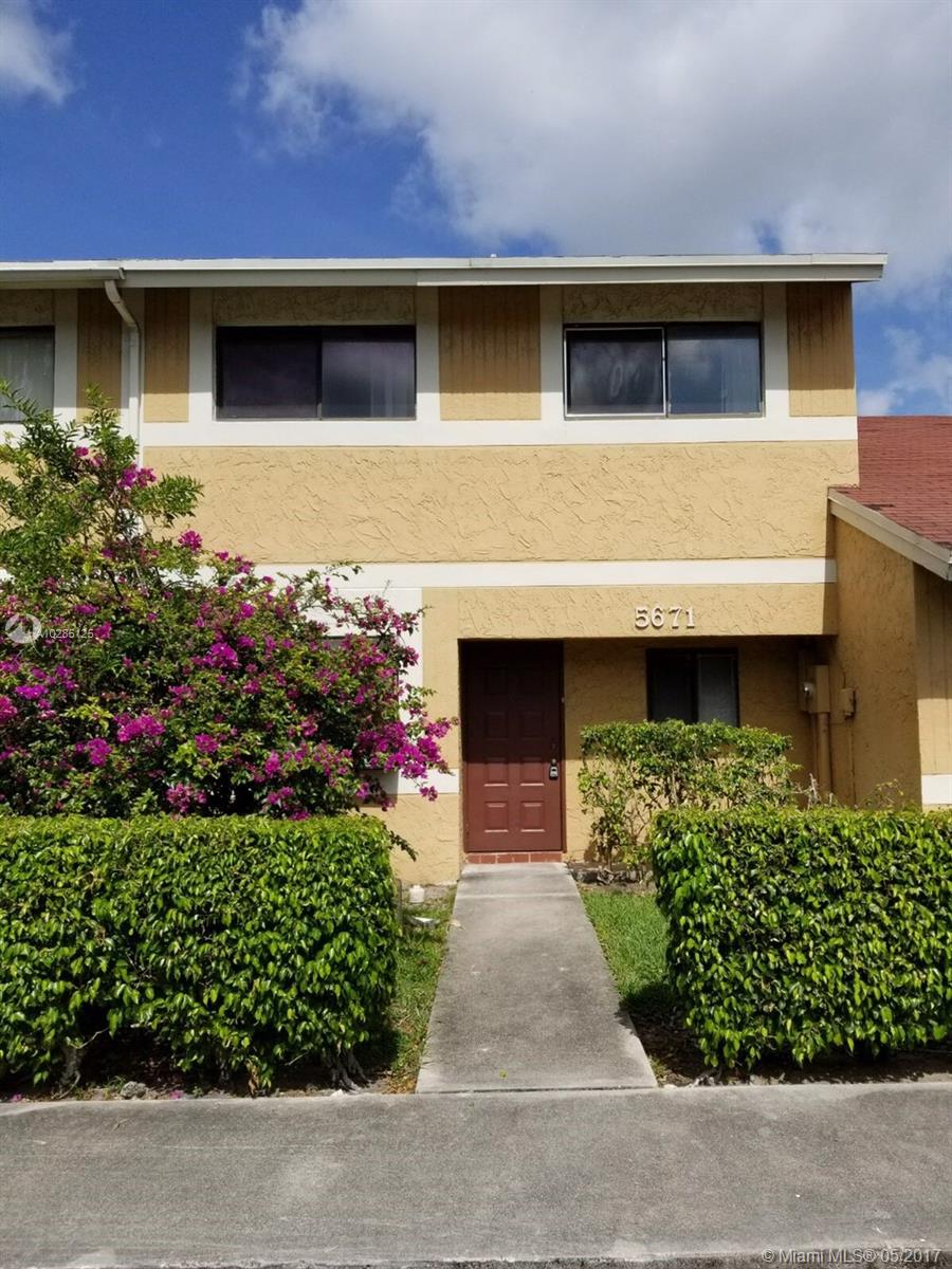 TWIN LAKES GARDENS - Residential Lease