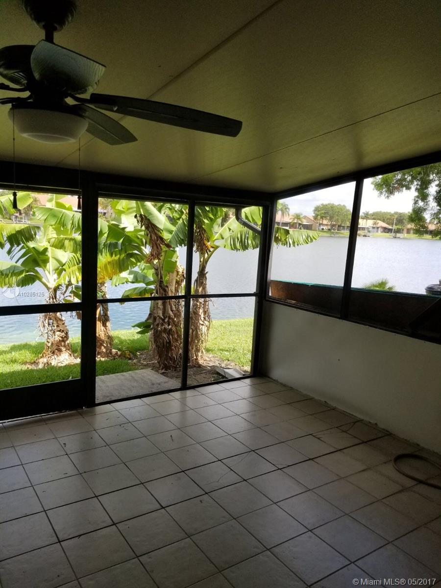 TWIN LAKES GARDENS - Residential Lease