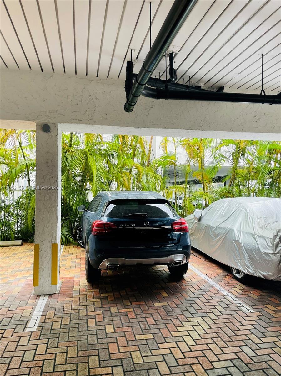 View photos, virtual tours, details... 1674 Bay Rd 405