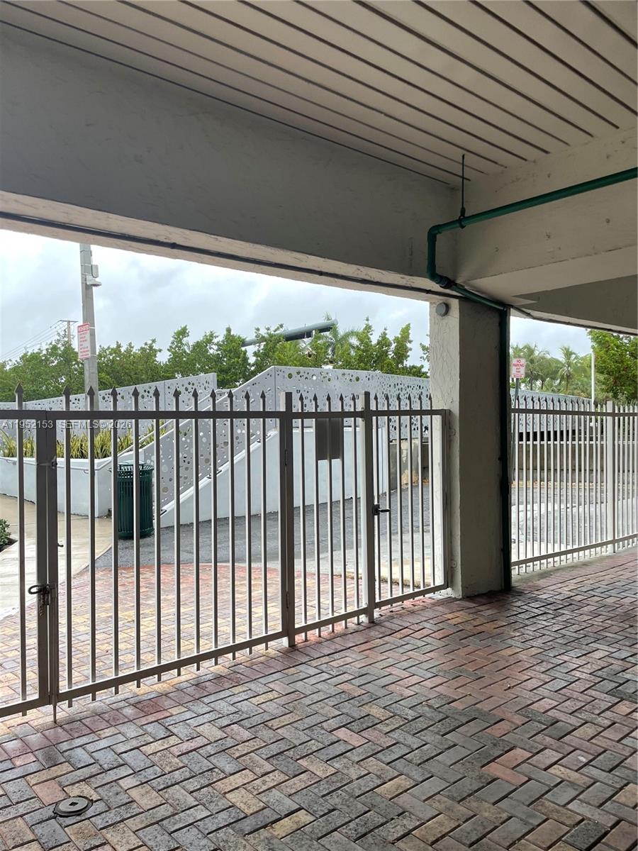 View photos, virtual tours, details... 1674 Bay Rd 405