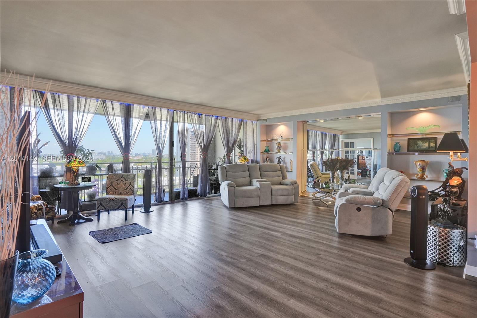 JOCKEY CLUB III CONDO - Residential