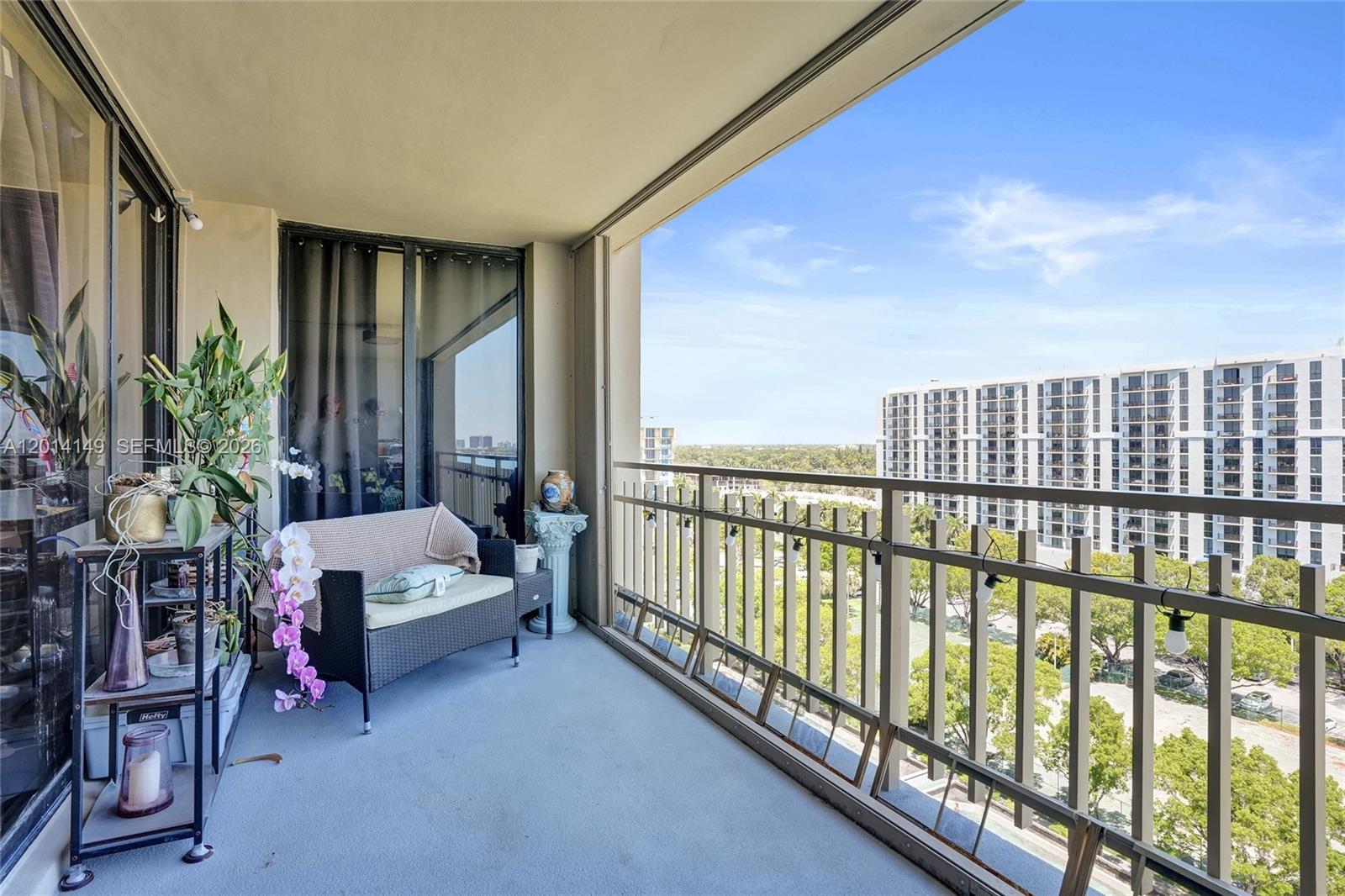 JOCKEY CLUB III CONDO - Residential