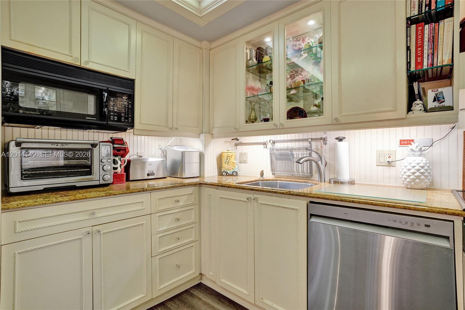 JOCKEY CLUB III CONDO - Residential