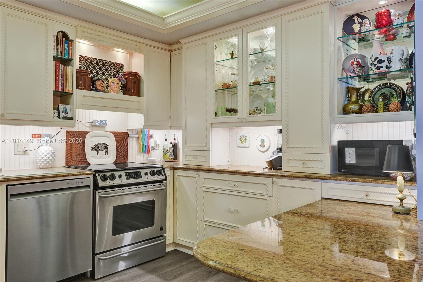 JOCKEY CLUB III CONDO - Residential