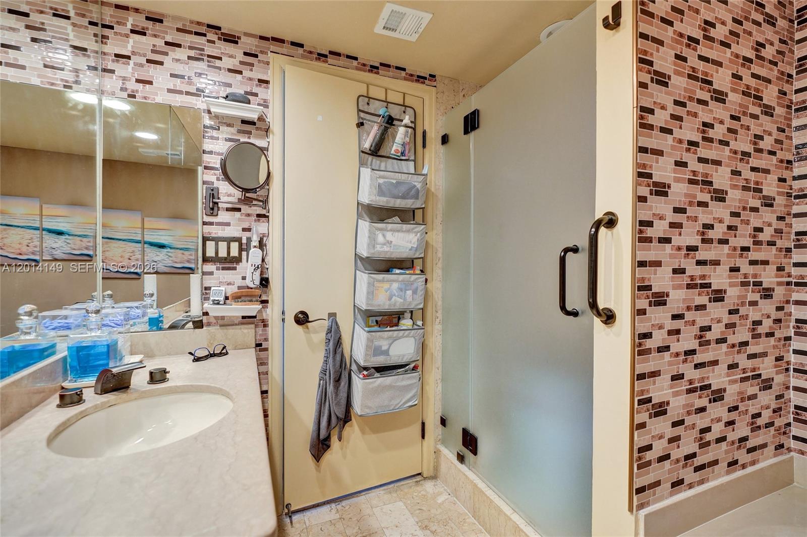 JOCKEY CLUB III CONDO - Residential