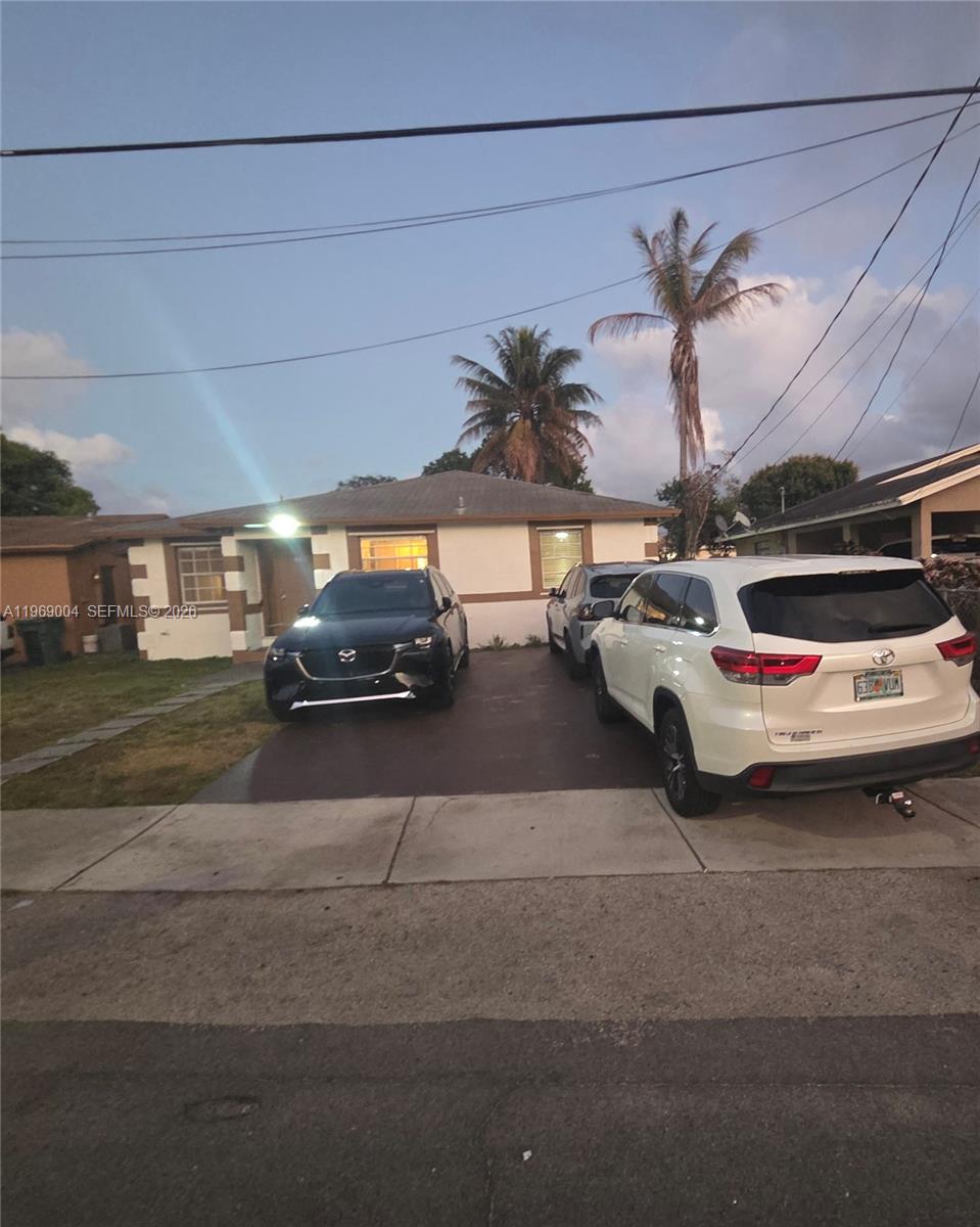 TOWN OF MODELO (DANIA) B- - Residential