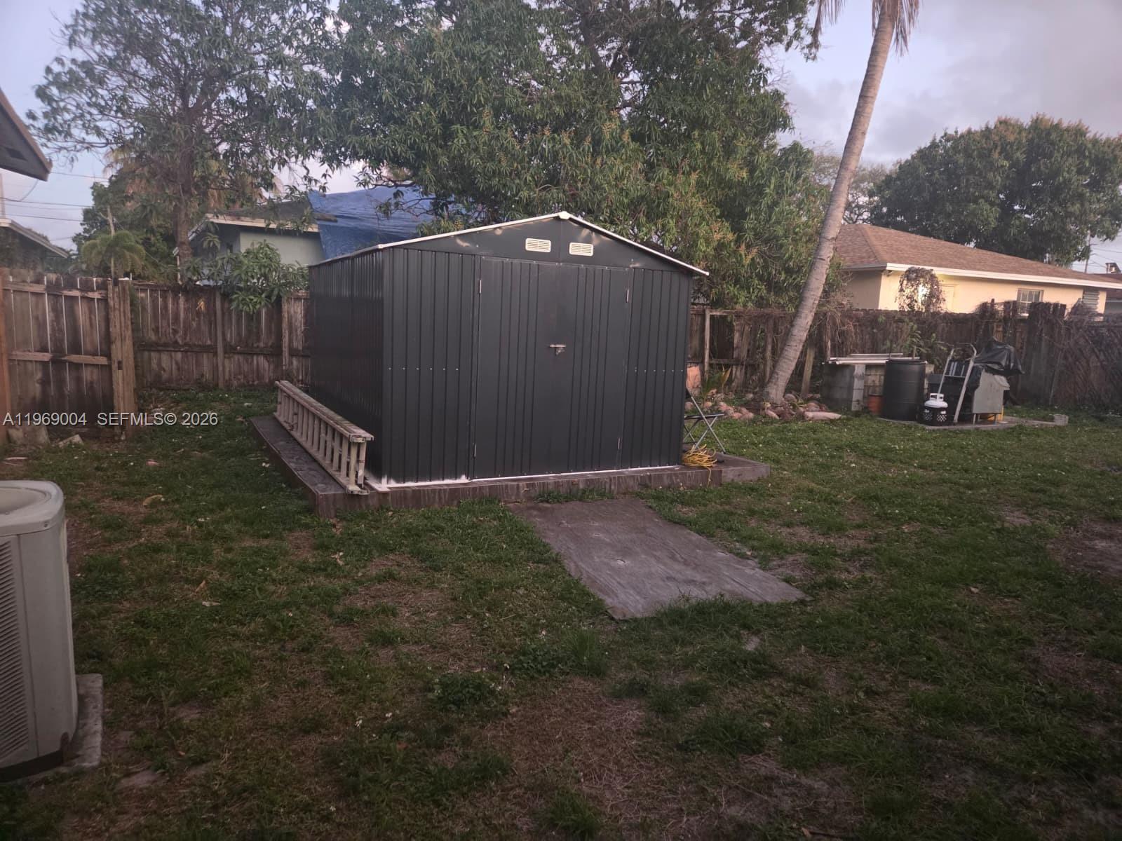 TOWN OF MODELO (DANIA) B- - Residential