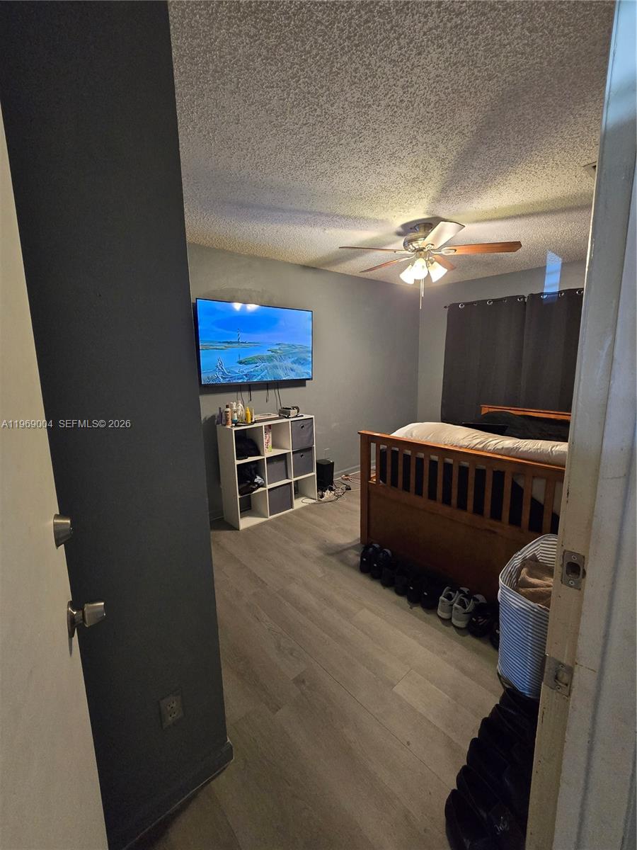 TOWN OF MODELO (DANIA) B- - Residential