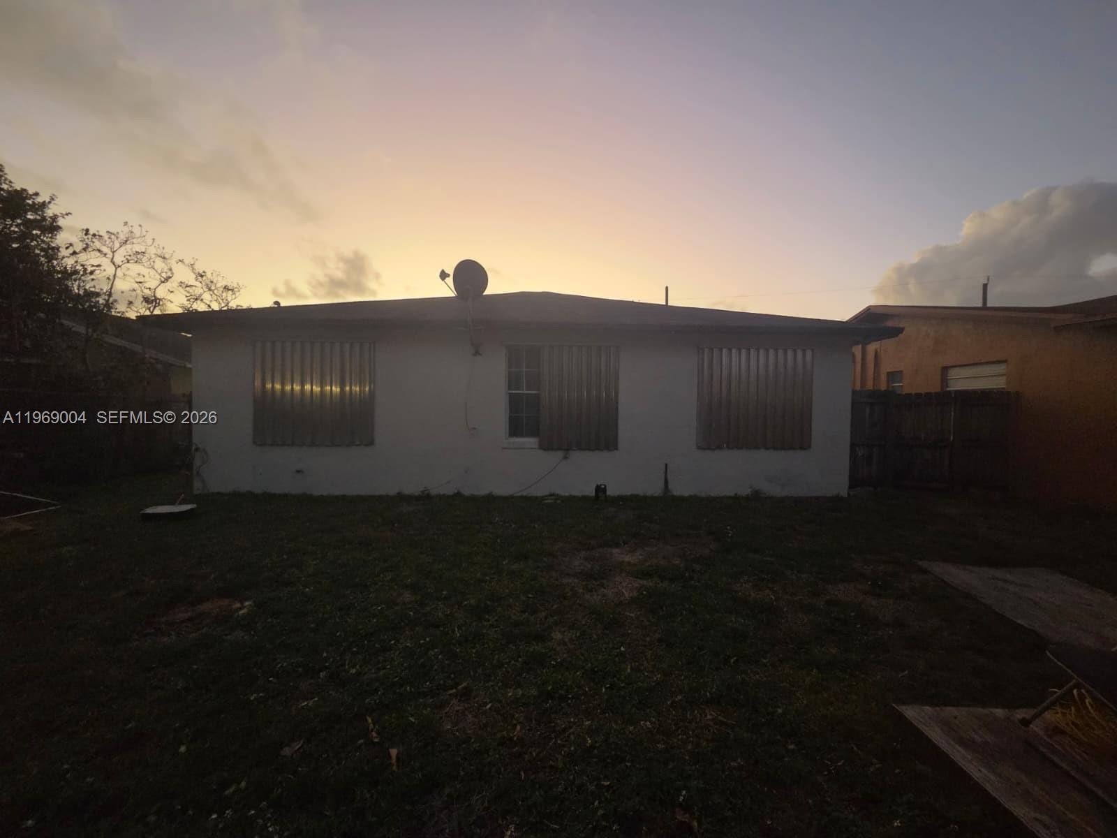 TOWN OF MODELO (DANIA) B- - Residential