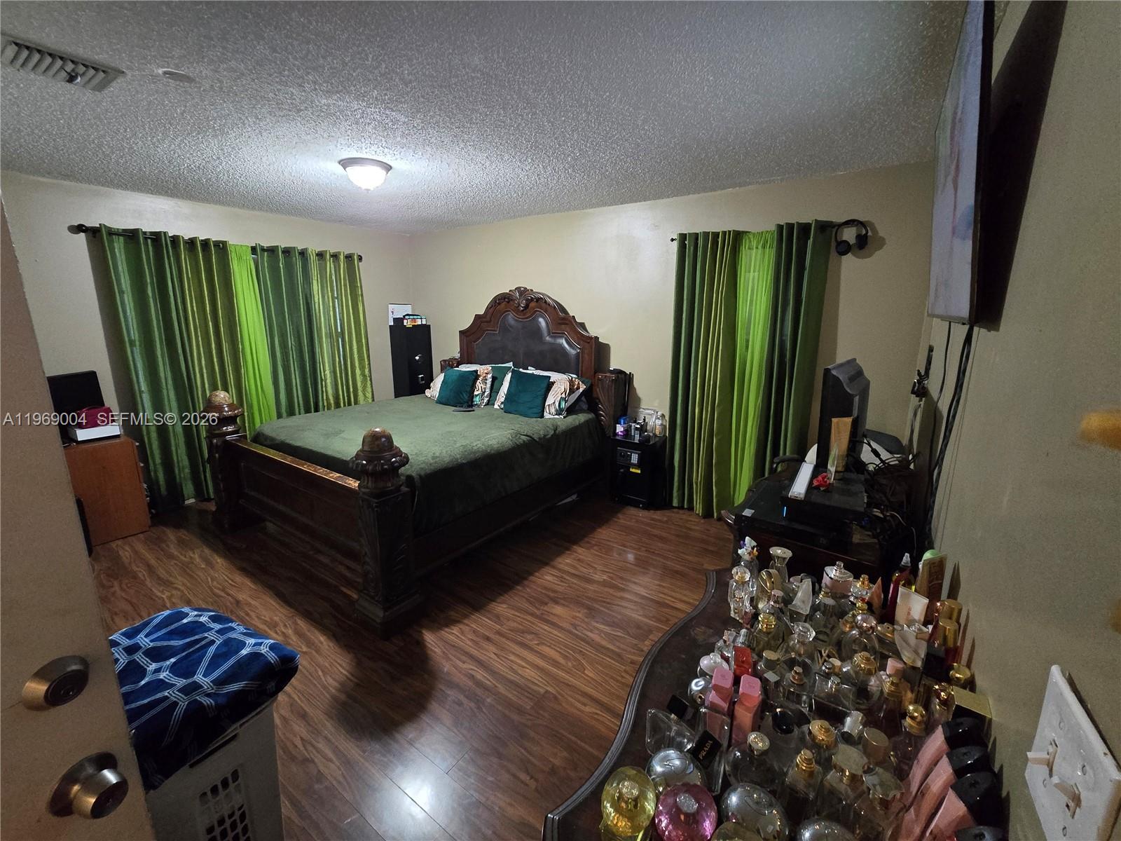 TOWN OF MODELO (DANIA) B- - Residential