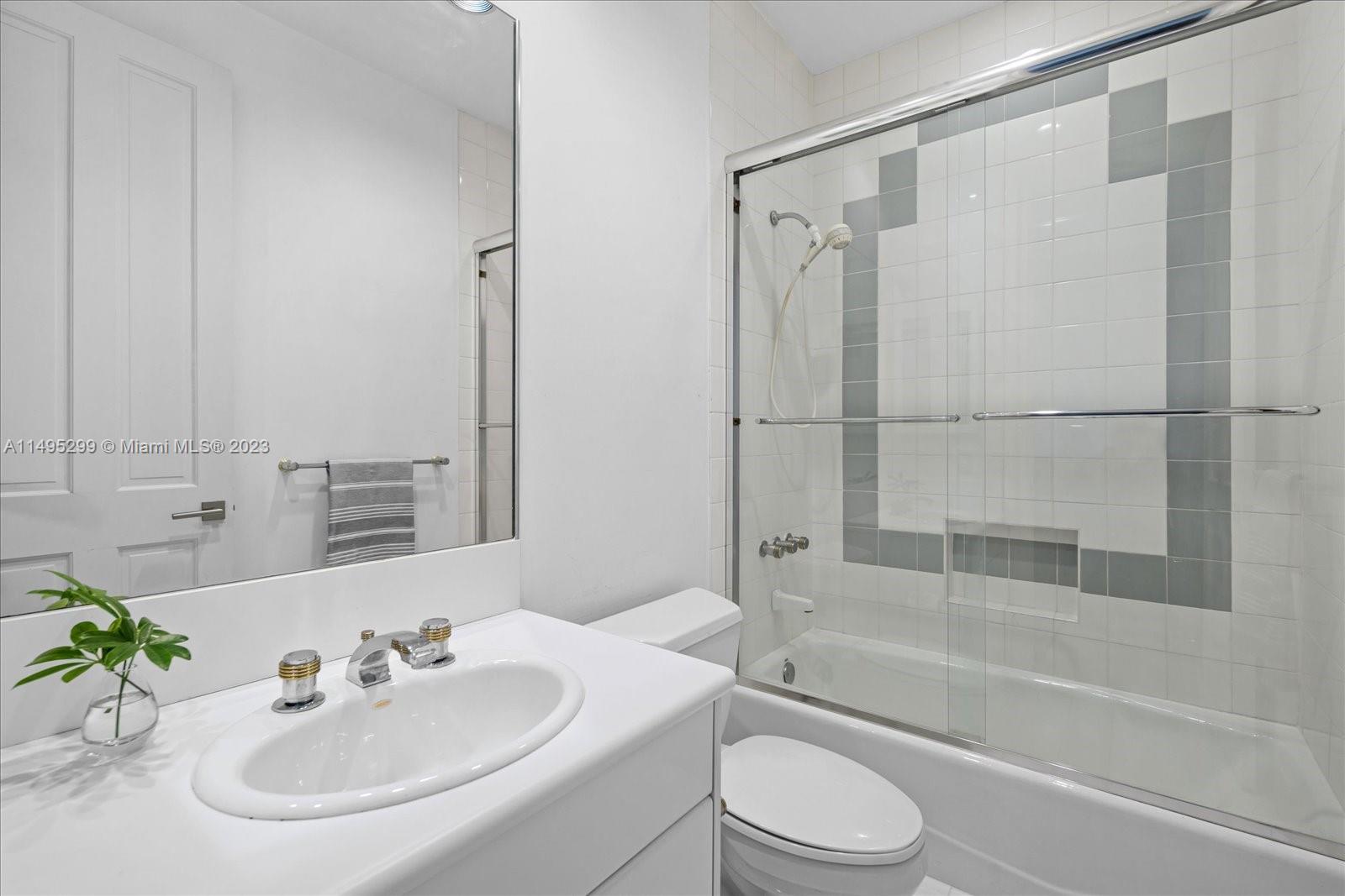 PONCE ROAD ESTATES - Residential