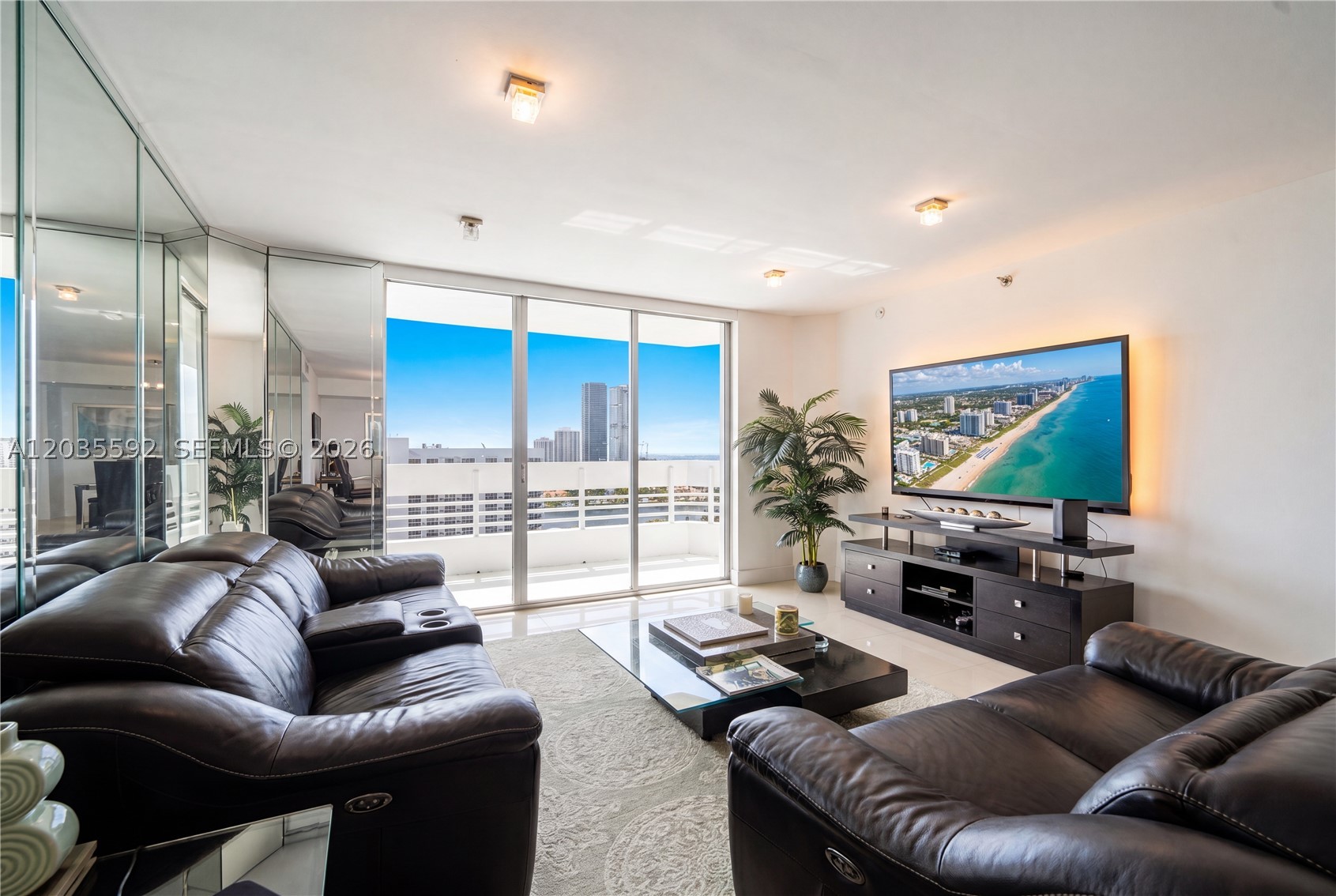 3530 Mystic Pointe Dr 2013