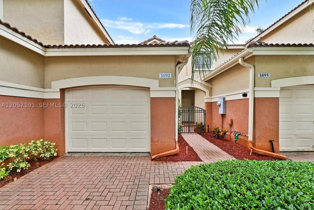 Photo of 3897 Tree Top Dr, Weston, FL 33332 (MLS # A12057191)