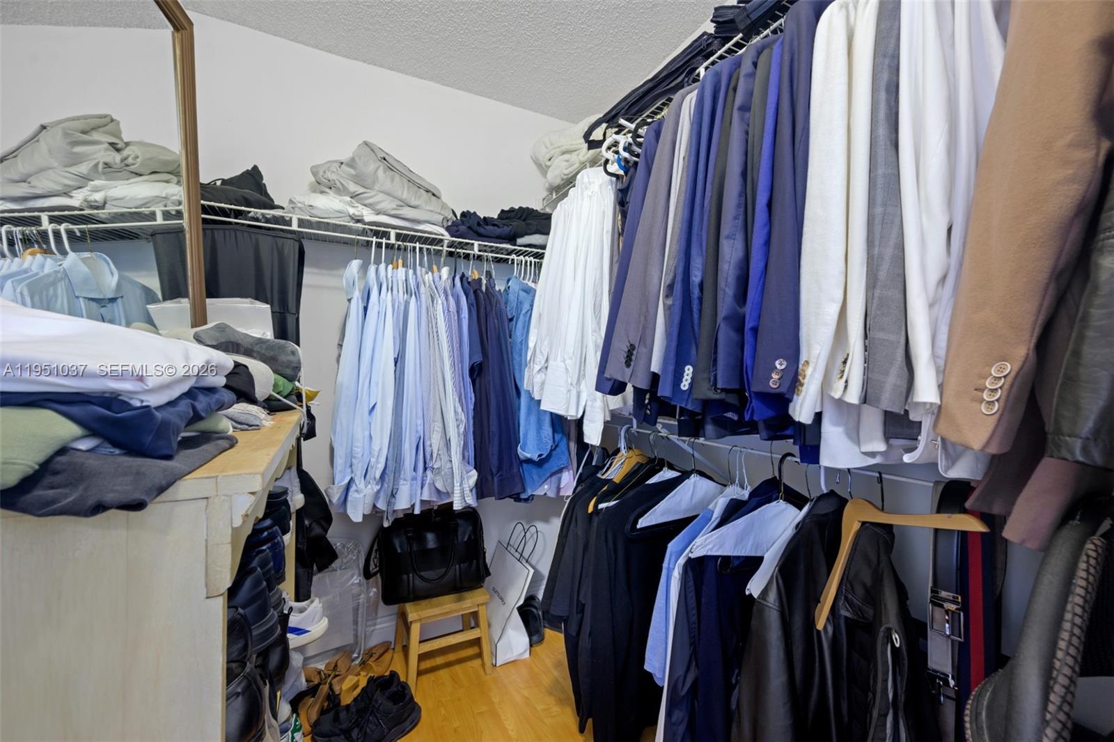 THE YACHT CLUB AT AVENTURA - Residential