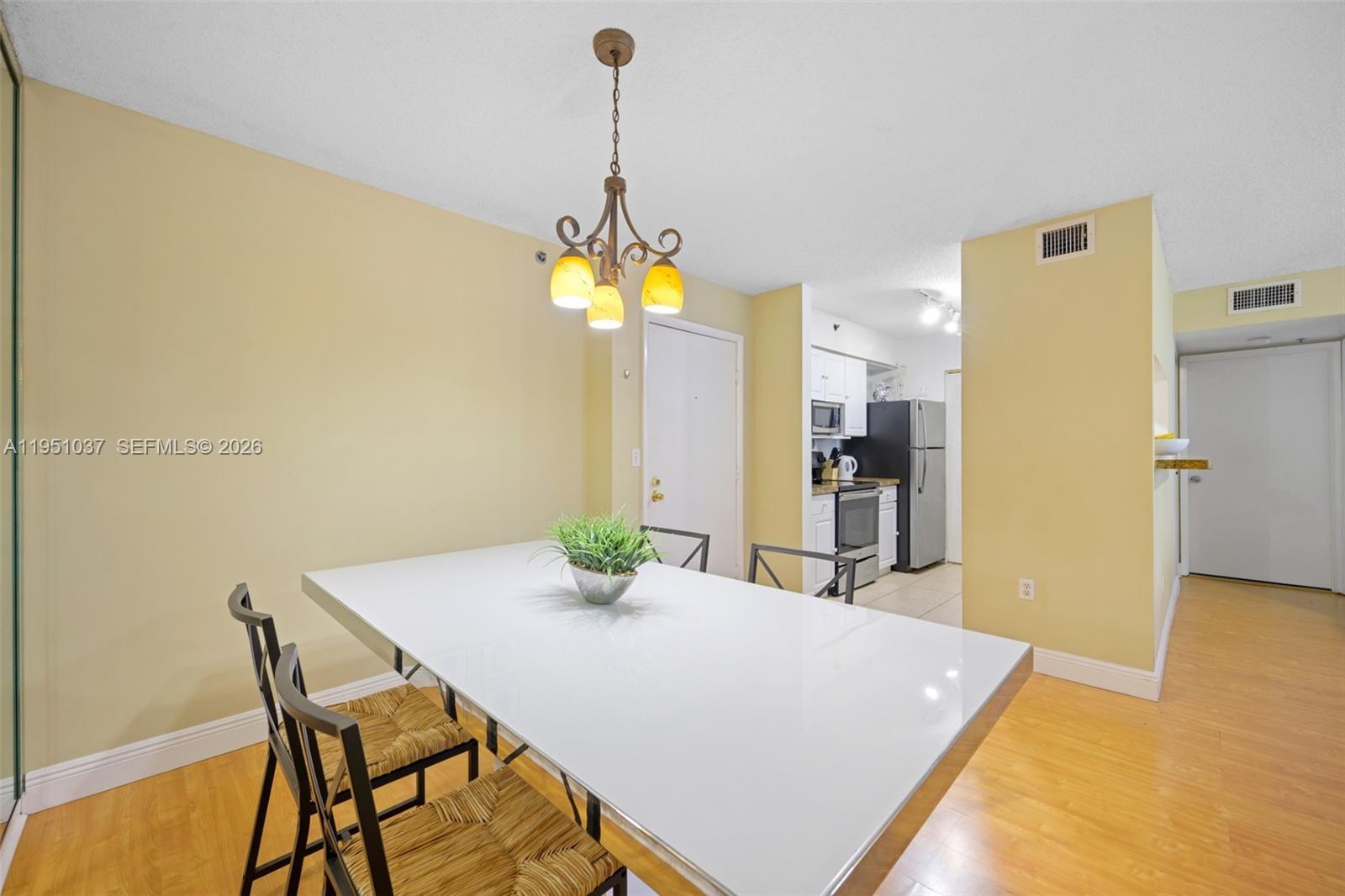 THE YACHT CLUB AT AVENTURA - Residential