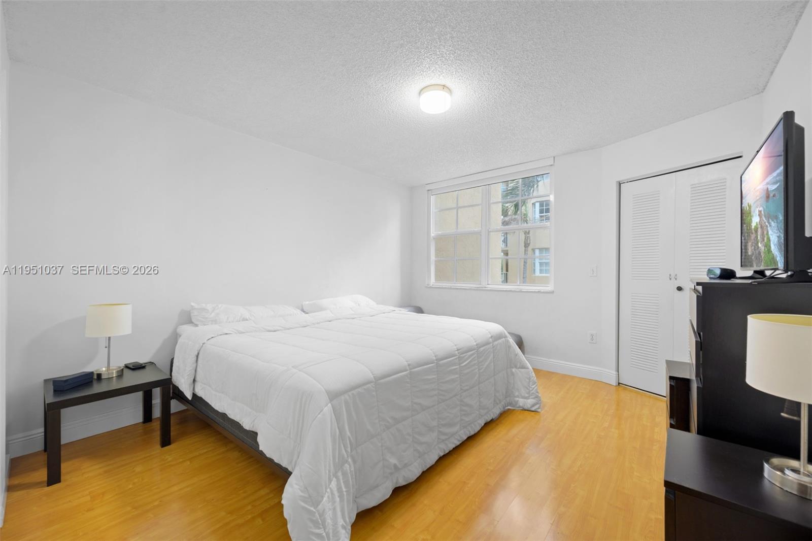 THE YACHT CLUB AT AVENTURA - Residential