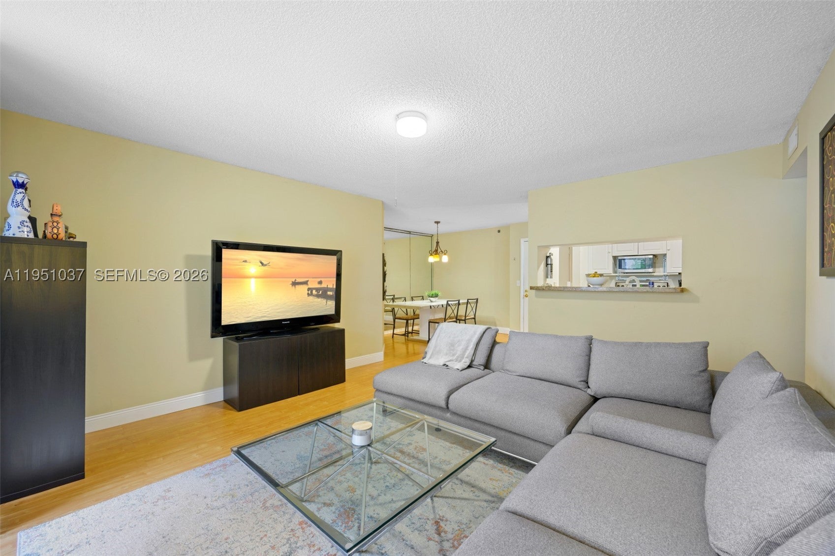 19555 E Country Club Dr 8303