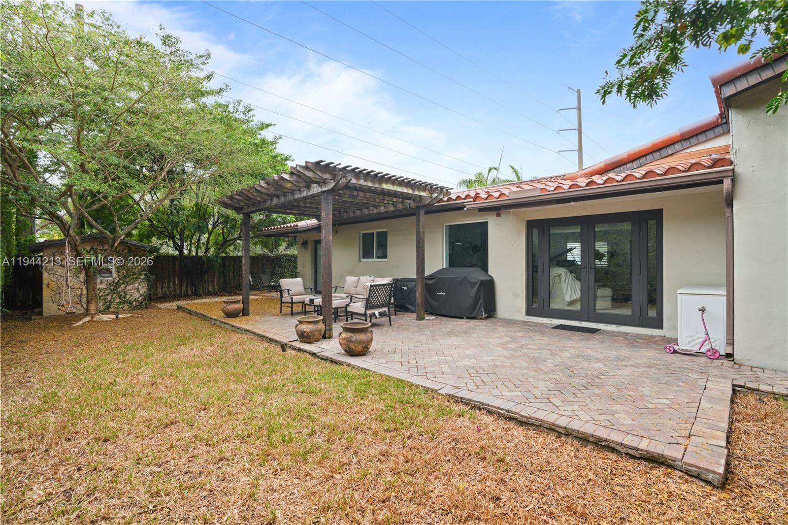 SUNSET GARDENS - Residential