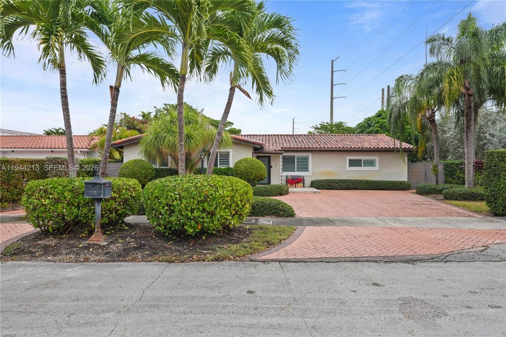 Photo of 7145 SW 92nd Ct, Miami, FL 33173 (MLS # A11944213)