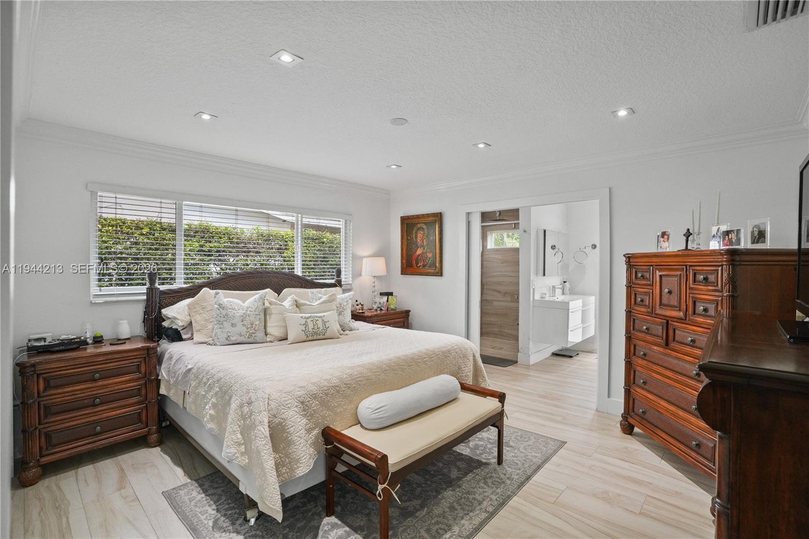 SUNSET GARDENS - Residential