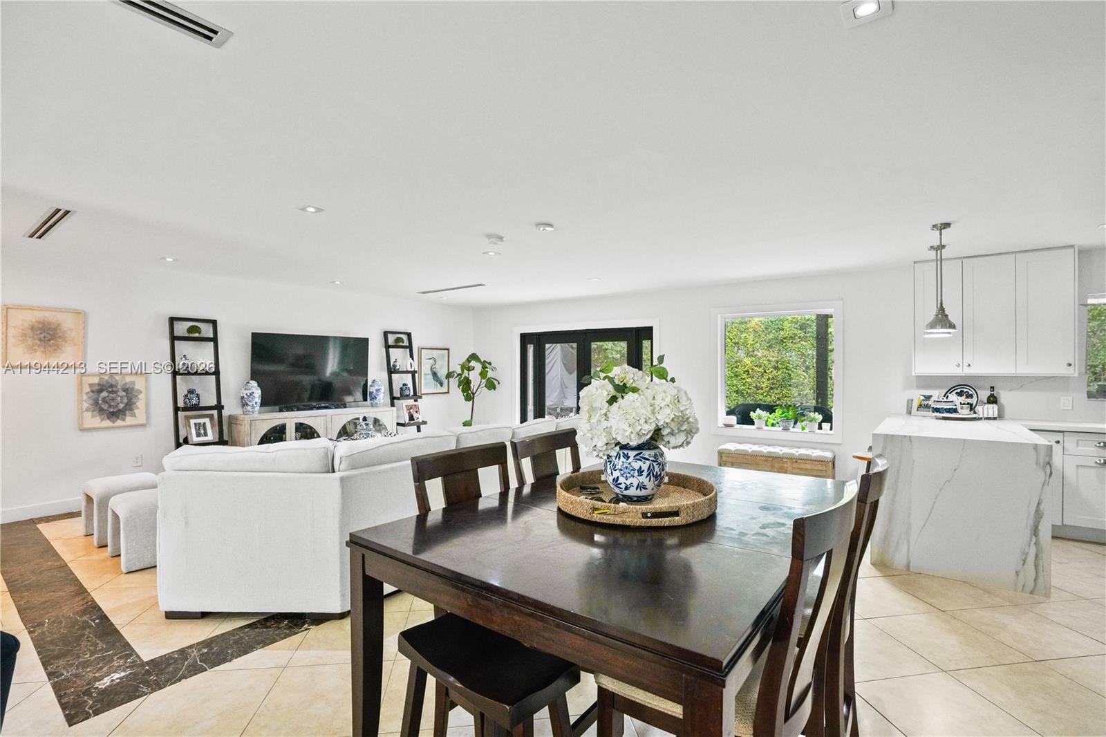 SUNSET GARDENS - Residential