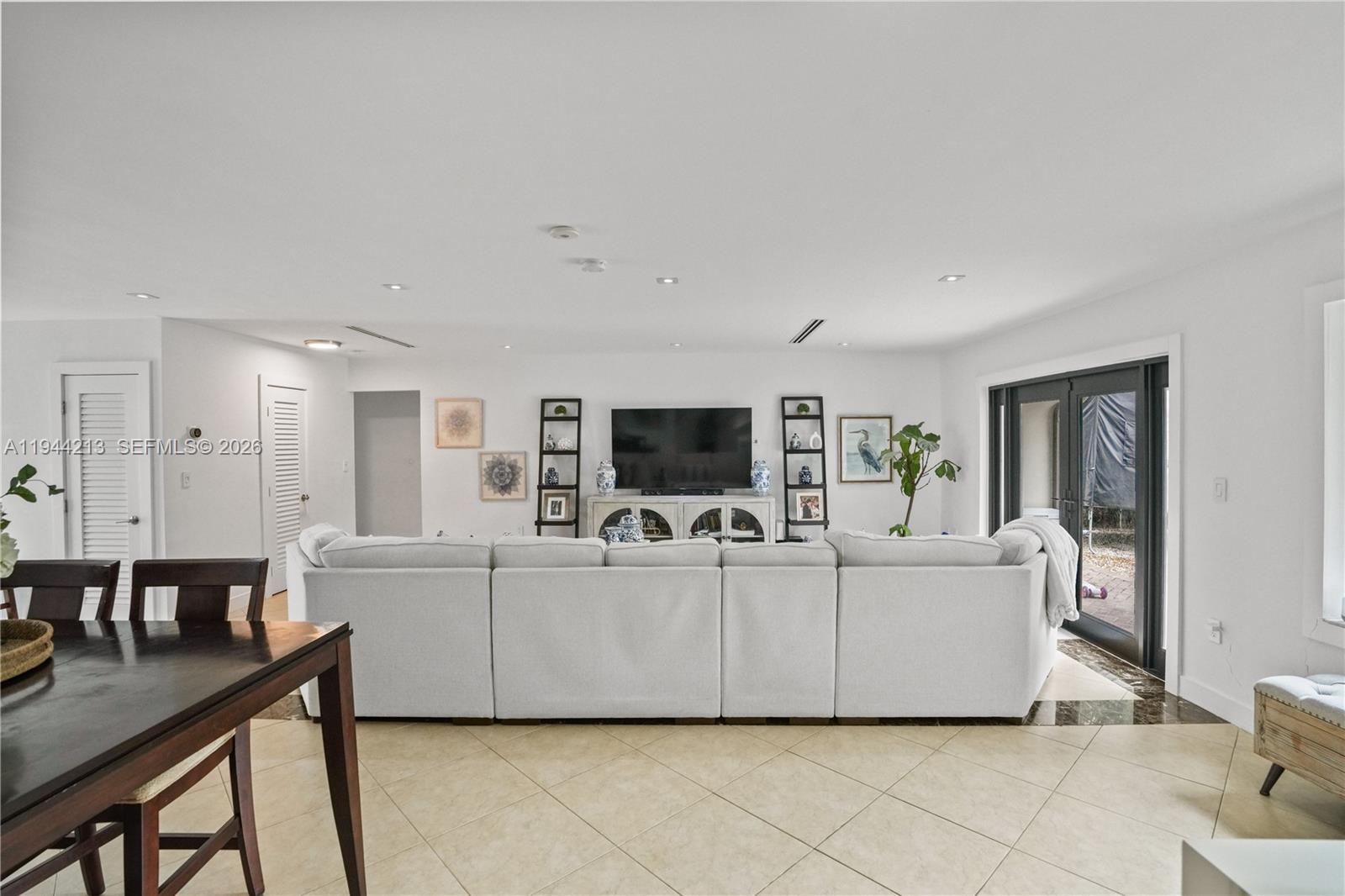 SUNSET GARDENS - Residential