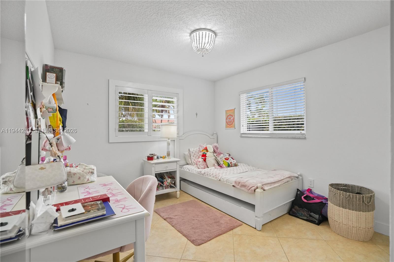 SUNSET GARDENS - Residential