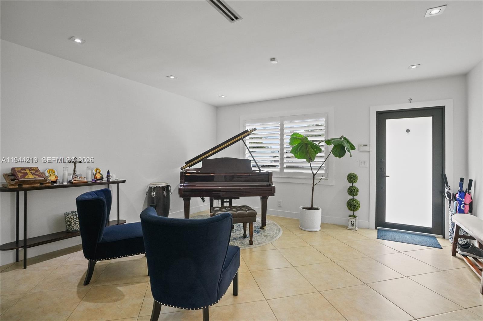 SUNSET GARDENS - Residential