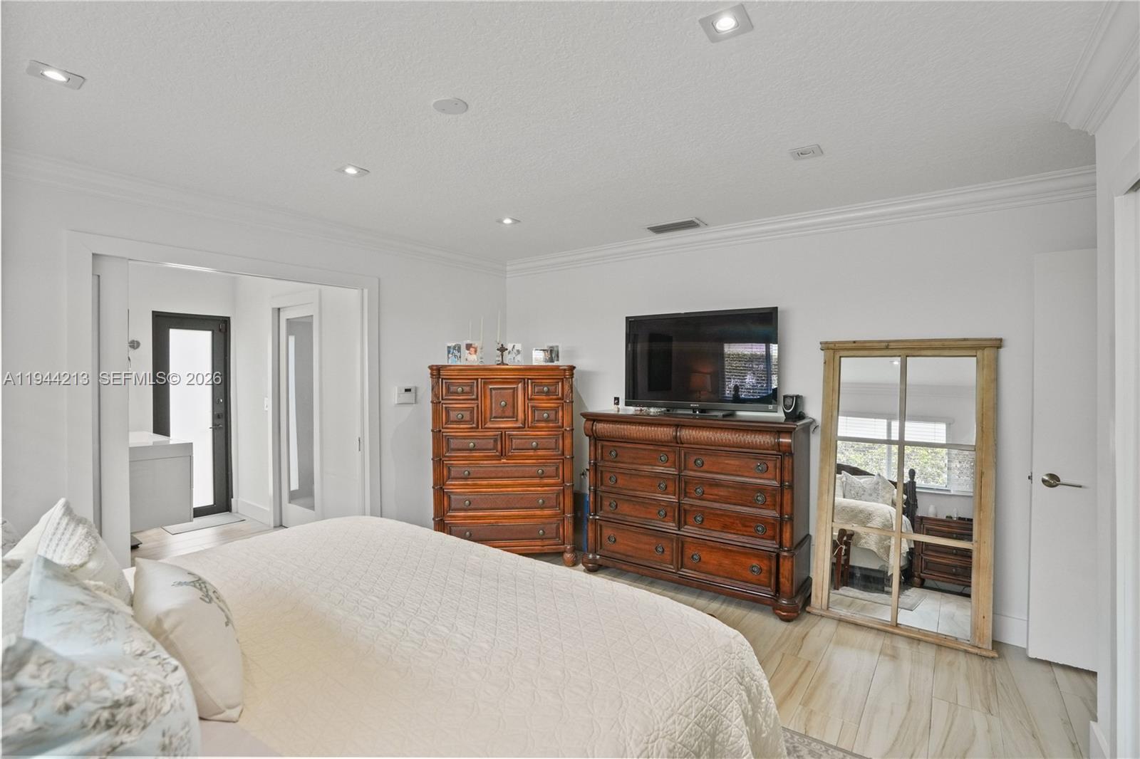 SUNSET GARDENS - Residential