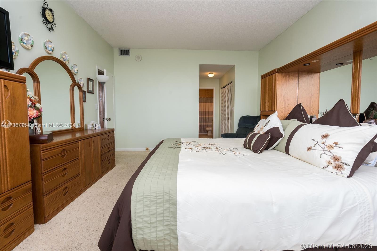OLYMPUS CONDO - Residential