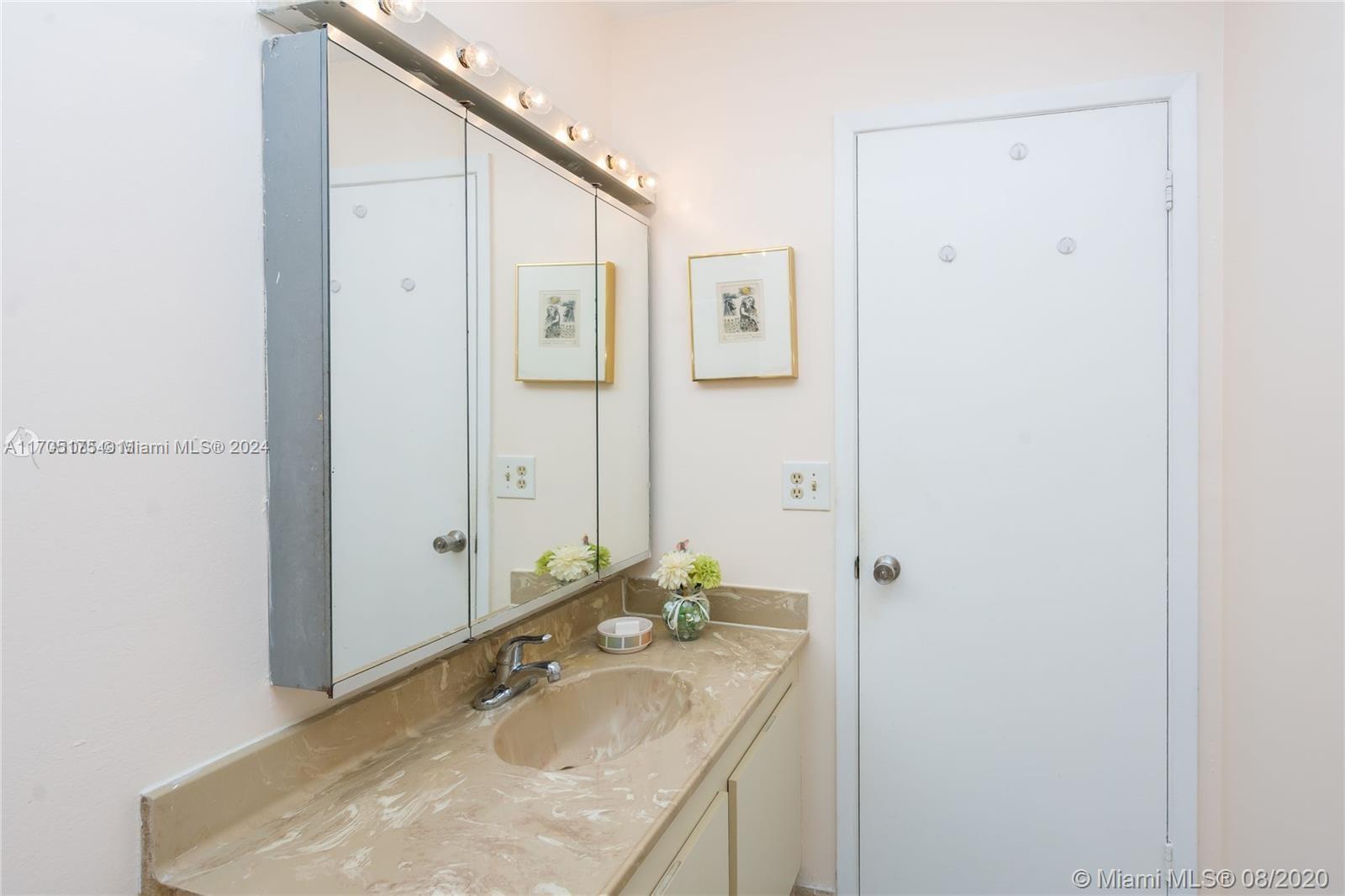OLYMPUS CONDO - Residential