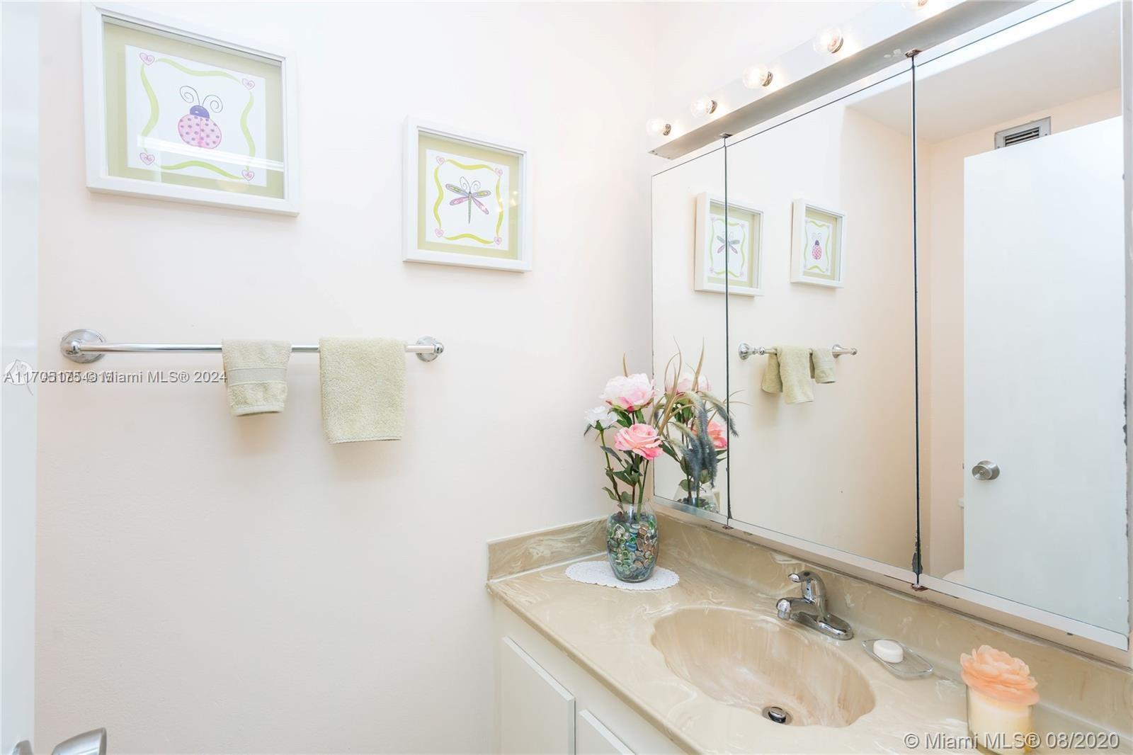 OLYMPUS CONDO - Residential