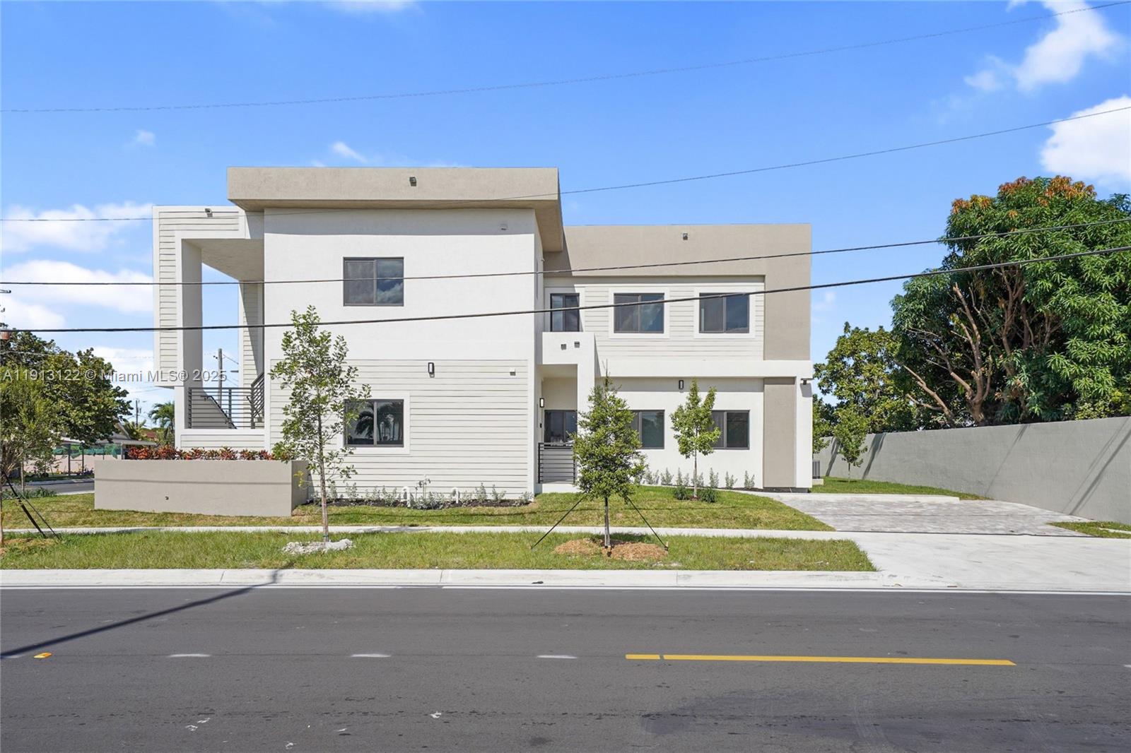 INGLESIDE PARK - Residential Lease