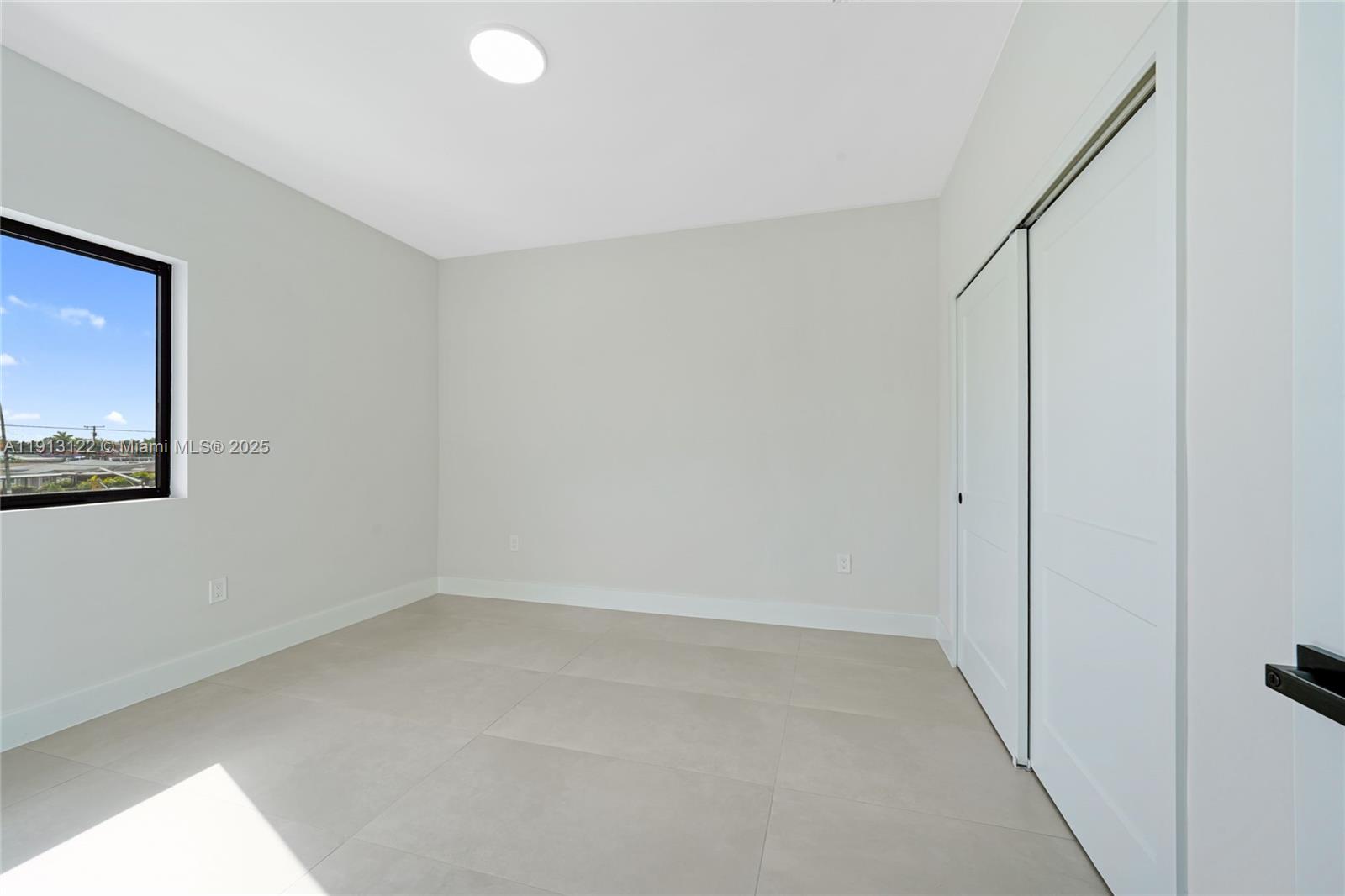 INGLESIDE PARK - Residential Lease