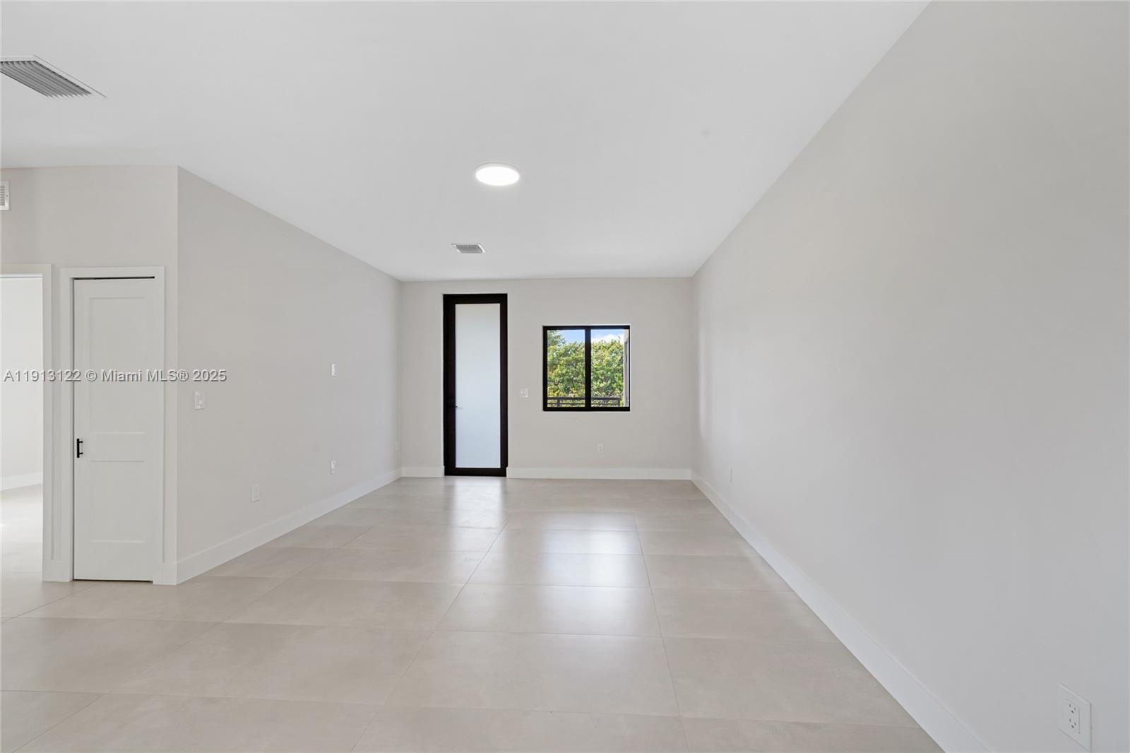 INGLESIDE PARK - Residential Lease