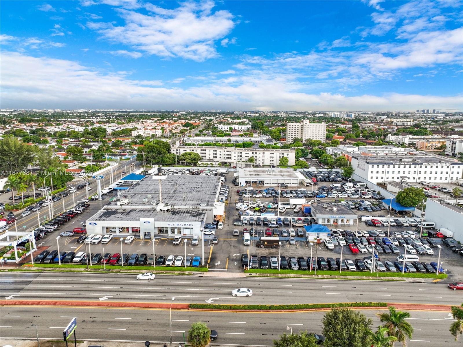 COURTYARDS II CONDO - Residential