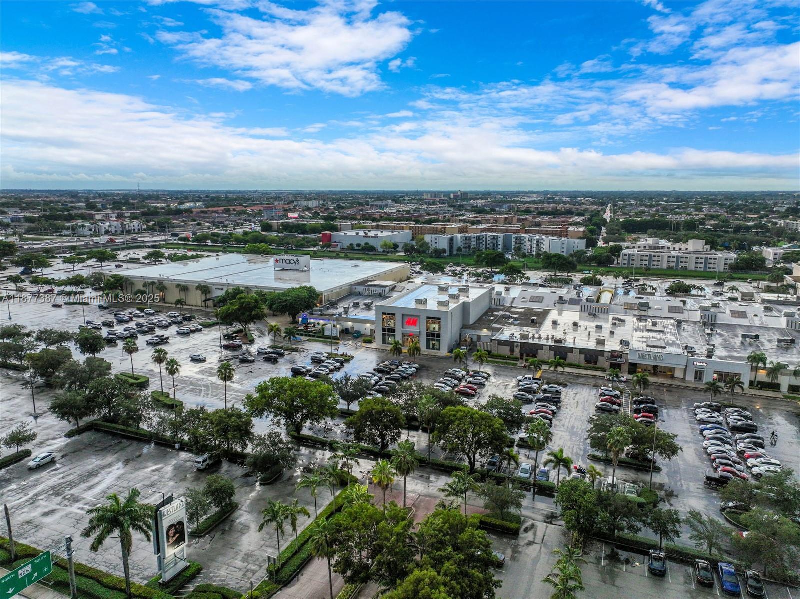 COURTYARDS II CONDO - Residential