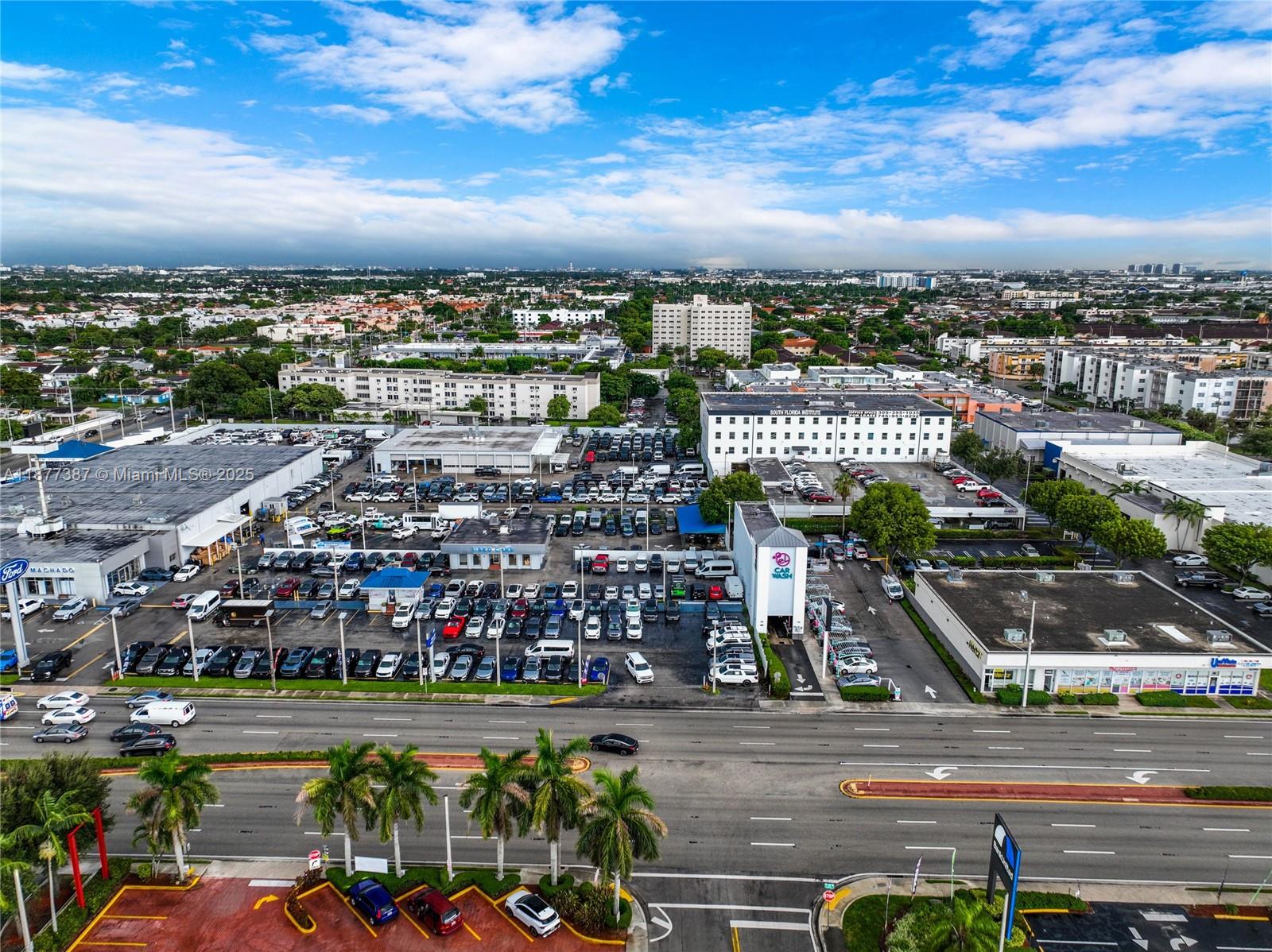 COURTYARDS II CONDO - Residential