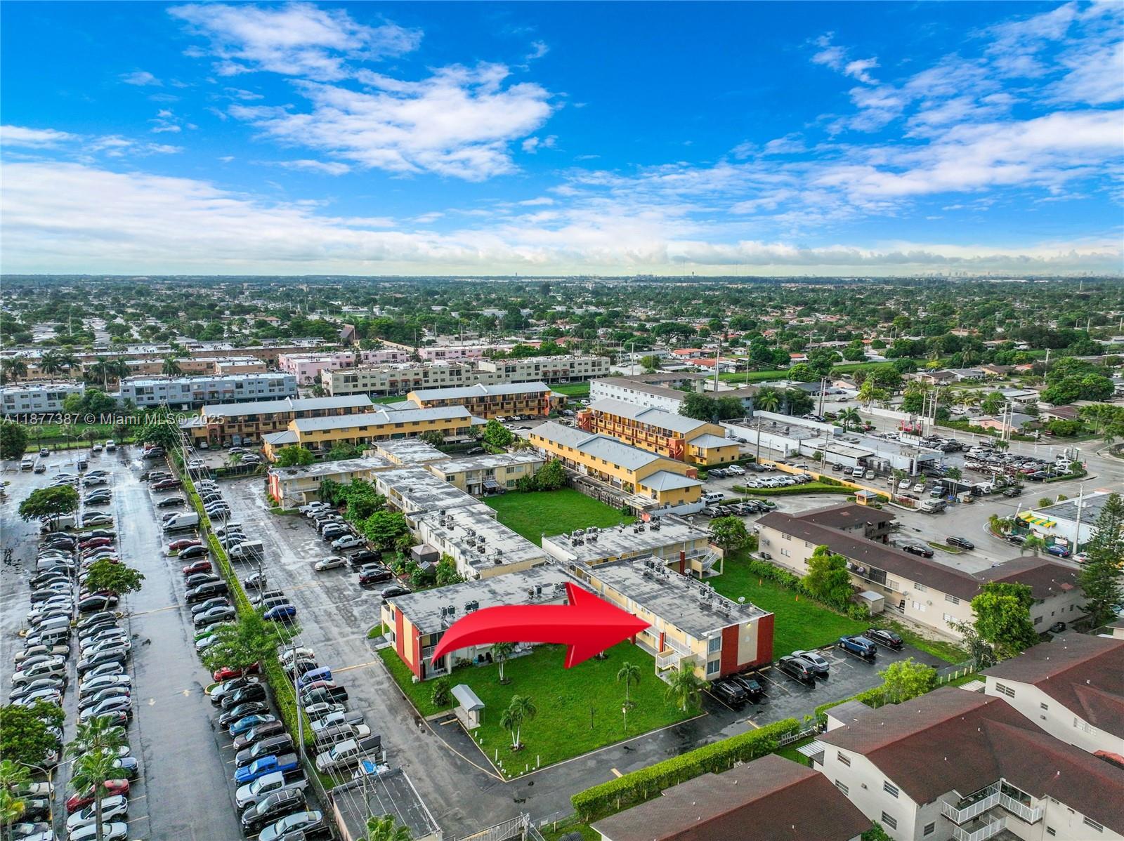 COURTYARDS II CONDO - Residential