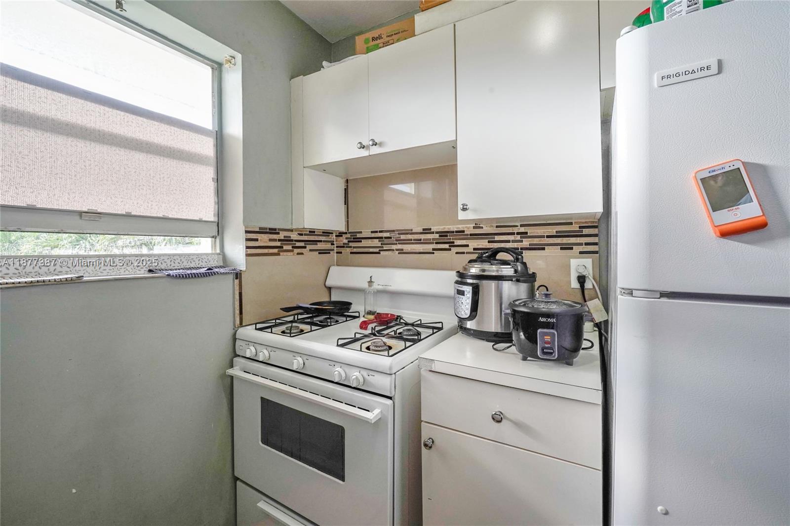 COURTYARDS II CONDO - Residential