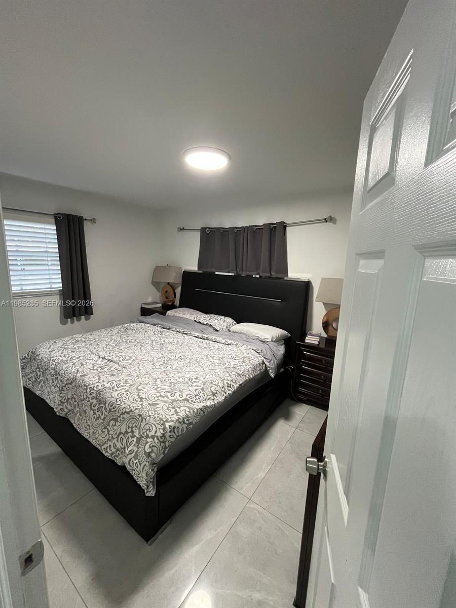 CORAL PARK ESTATES SEC 5 - Residential