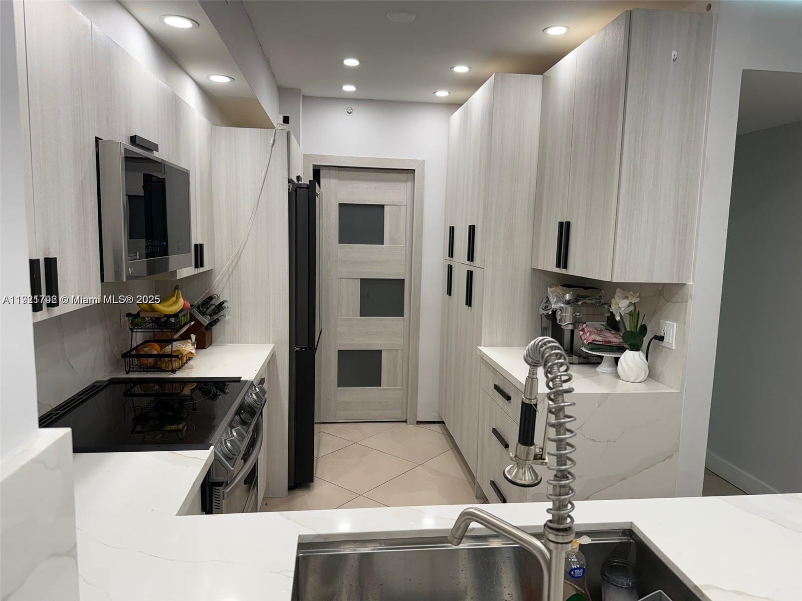 EL-AD RESIDENCES AT MIRAM - Residential